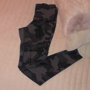 Old Navy Active Elevate 7/8 Legging